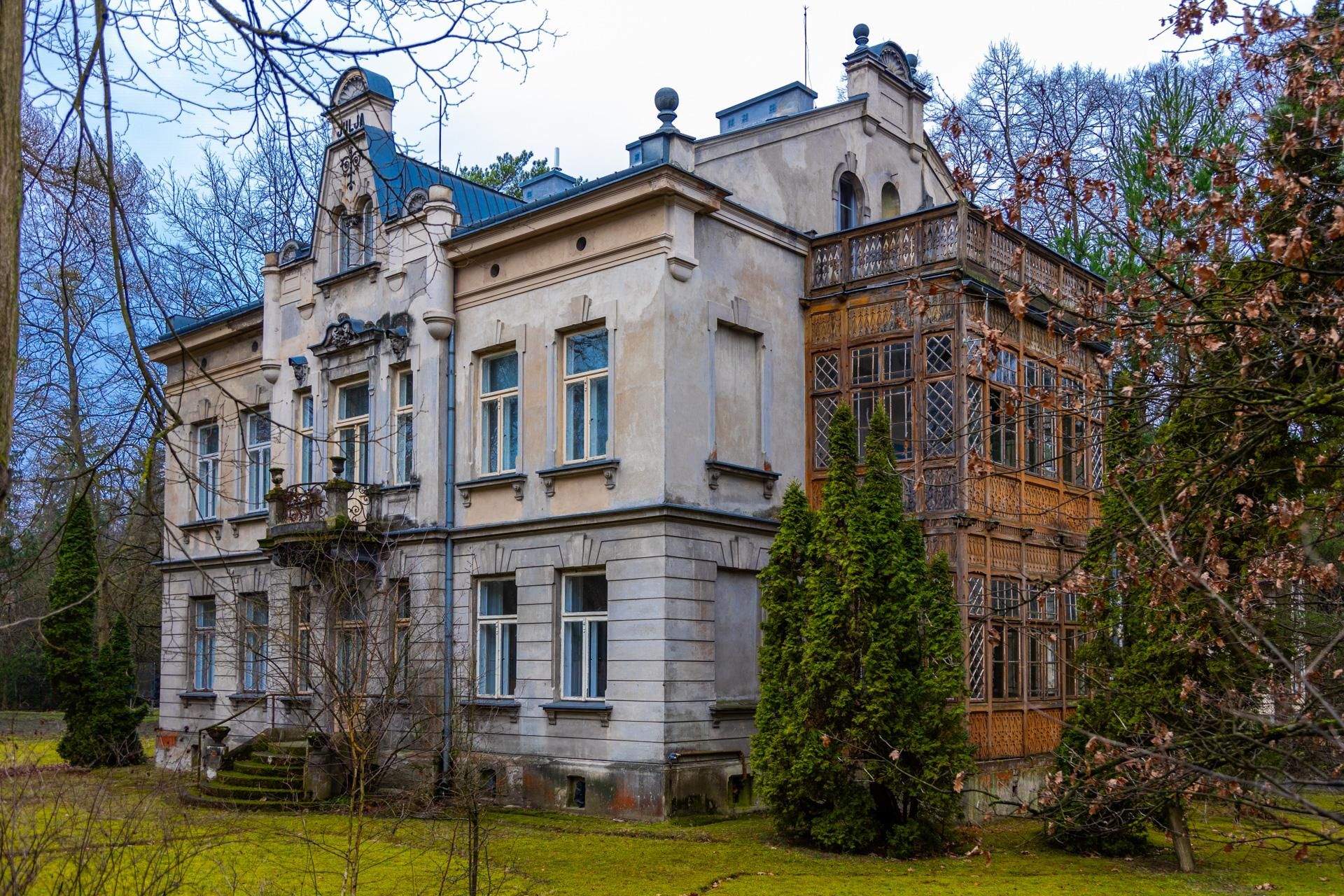 Willa Julia, ul. Batorego 20, Konstancin-Jeziorna