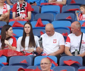 Kibice na meczu Polska-Mołdawia na Stadionie Śląskim