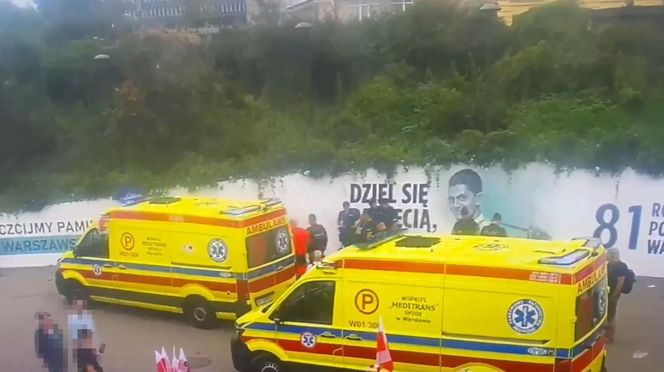 Mężczyzna spadł z muru i przestał oddychać! Heroiczna akcja policjantów