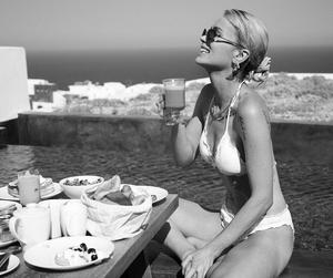 Maffashion kusi na wakacjach w Grecji. Wygląda jak milion dolarów! 