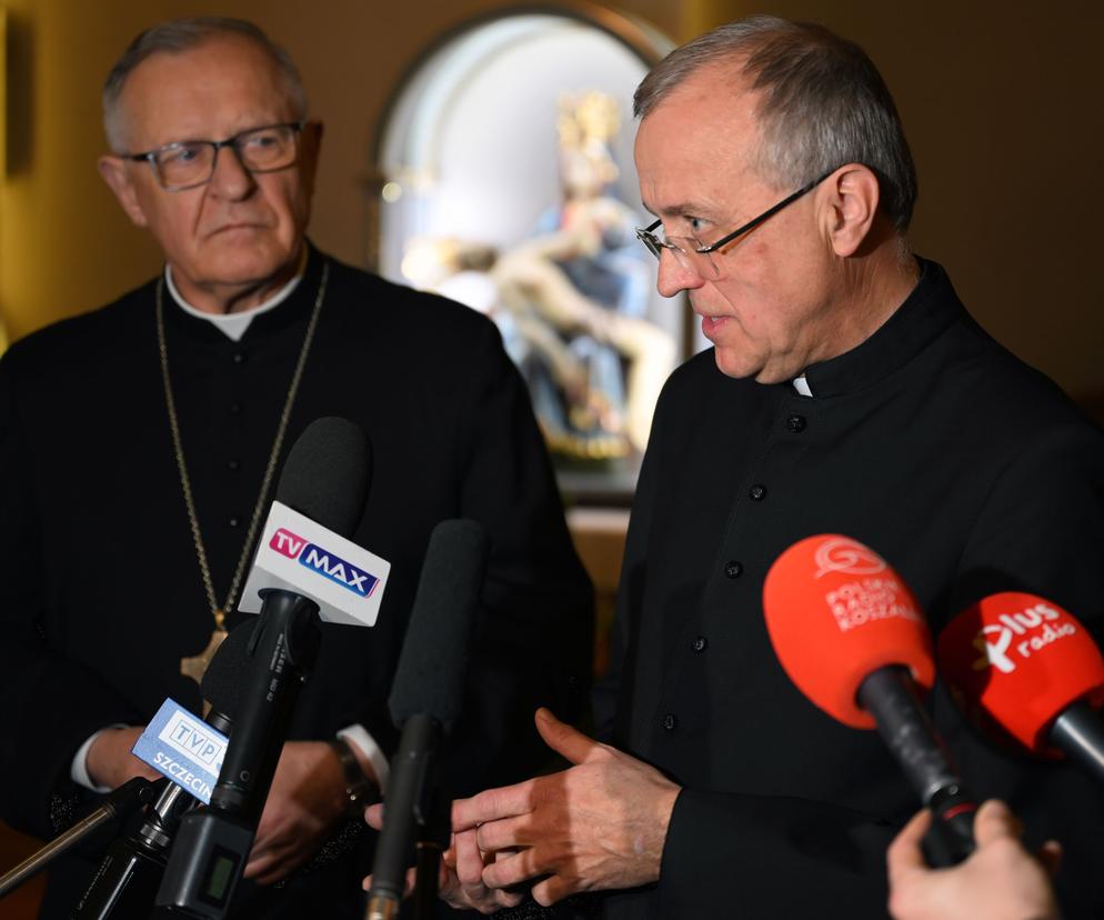 Biskup Edward Dajczak i ks. Wacław Grądalski 