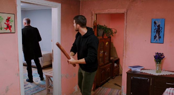 Miłość i nadzieja, odcinek 318. Bulent, Cihan