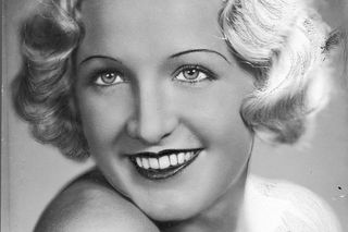 Bydgoski Szlak Kobiet wiedzie przez historie o wojennych bohaterkach i odważnych patriotkach. Wybierz się na herstoryczną wyprawę!