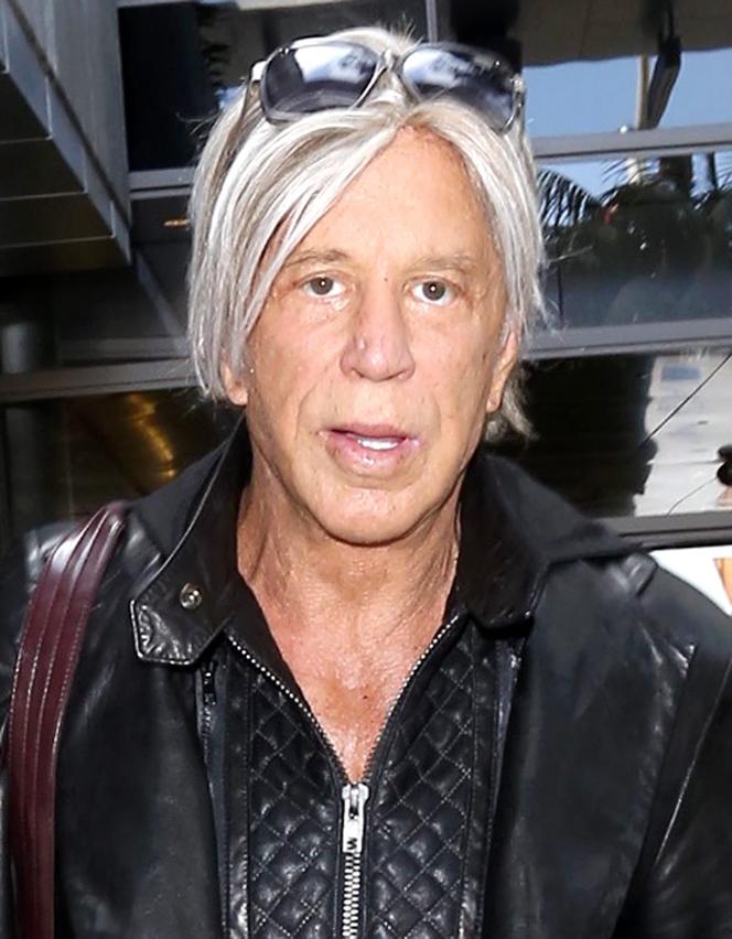  Mickey Rourke ma nową twarz 