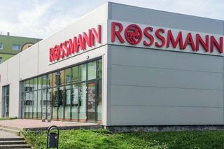 Słynna marka wkracza do Rossmanna. Rewolucja wśród kultowych kosmetyków