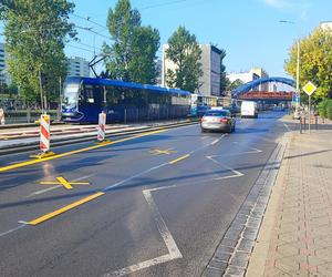 Poranny armagedon na Grabiszyńskiej we Wrocławiu. Ludzie jadą do pracy i szkoły, a tu remonty