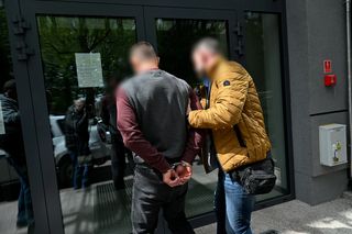 3-letnia dziewczynka dotkliwie poparzona. Zmarła w słupskim szpitalu. Rodzice zastępczy usłyszeli zarzuty