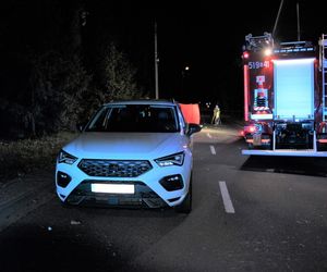 Śmiertelny wypadek w Kętach. Samochód najechał na leżącego na jezdni 37-latka