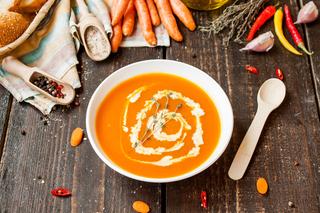 Kremowa zupa marchewkowa z masłem orzechowym - przepyszna dawka zdrowia