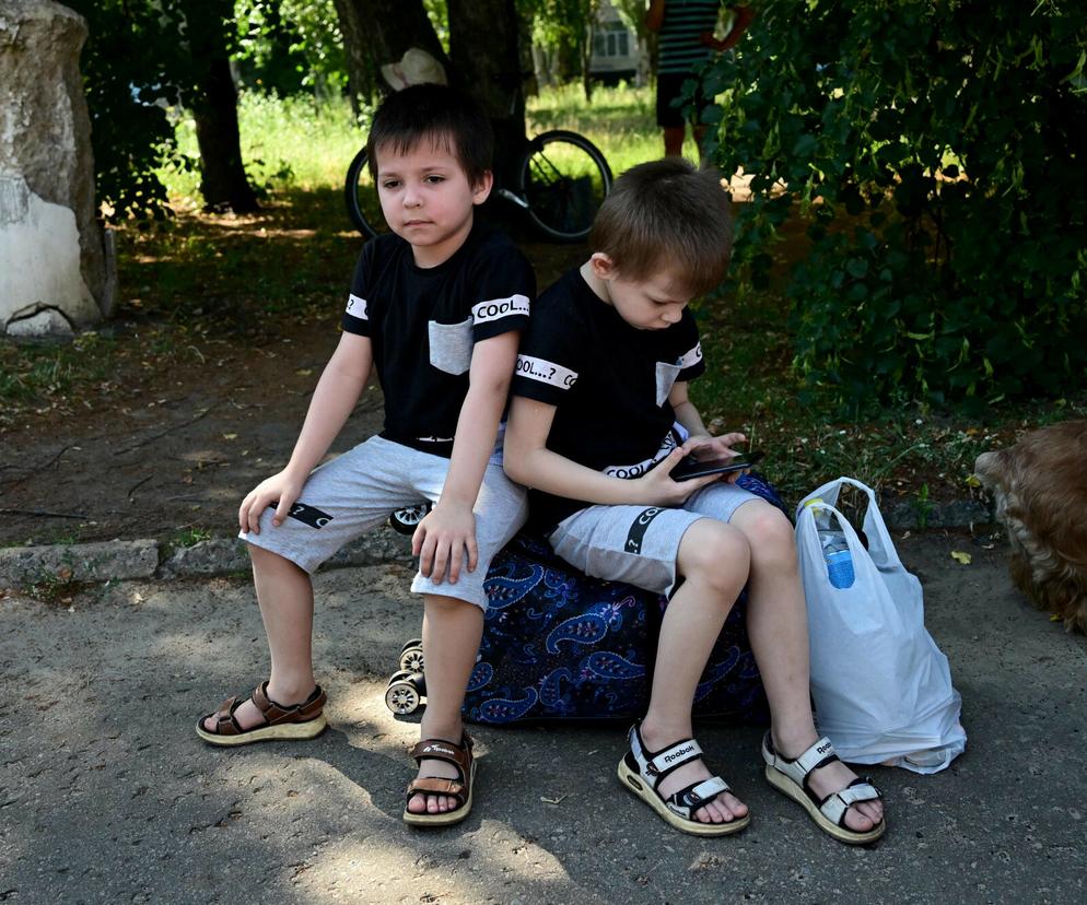 Wojska rosyjskie wywożą ukraińskie dzieci do Rosji. To może być ludobójstwo