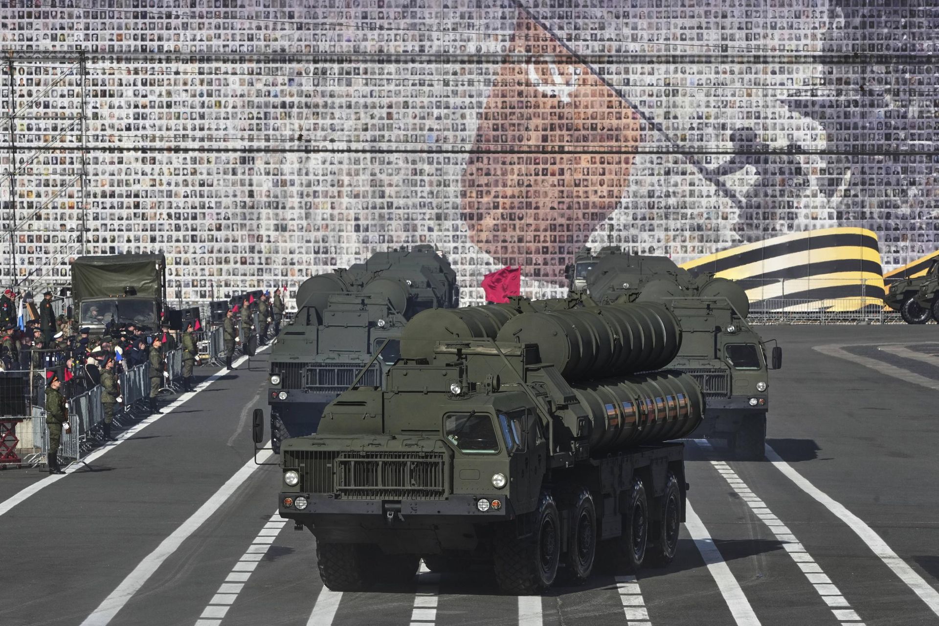 Putin, armia i triada nuklearna