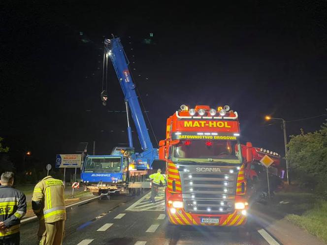 Makabryczny wypadek w Makowcu. Kierowca BMW zginął na miejscu