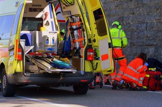 Groźny wypadek na DK 10 w Kujawsko-Pomorskiem. Pomiędzy Bydgoszczą a Toruniem zderzyły się dwie osobówki