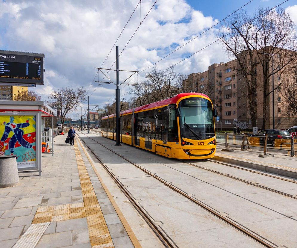 Tramwaj na Kasprzaka i Wolskiej w Warszawie