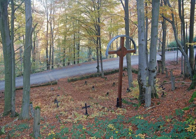 To wyjątkowa wieś na mapie Małopolski. Kiedyś wykuwano w niej przydrożne krzyże