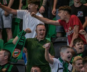 To było wielkie święto futbolu w Starachowicach. A oprawa kibiców SZTOS