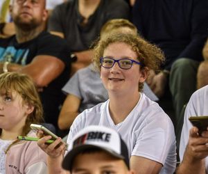 Dużo zdjęć kibiców z finału PGE Ekstraligi. PRES Grupa Deweloperska Toruń - Orlen Oil Motor Lublin na trybunach