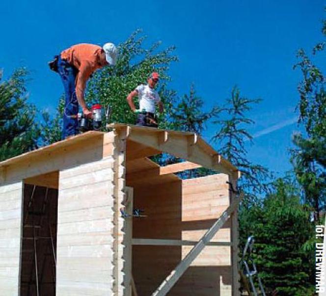 Montaż dachu garażu drewnianego