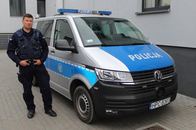Policjant uratował tonącego mężczyznę