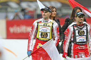 Zapytaliśmy się AI, kto jest lepszym żużlowcem! Bartosz Zmarzlik czy Tomasz Gollob? Odpowiedź może zszokować