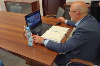 Starosta spotkał się wirtualnie z dyrektorami szkół