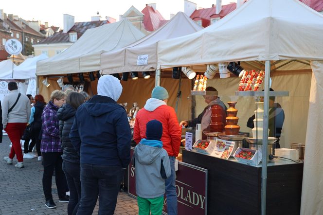 Festiwal Czekolady i Słodkości na placu pod zamkiem w Lublinie 