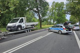Tragedia pod Częstochową. Kierowca zginął po czołowym zderzeniu z lawetą