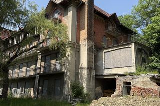 Hotelowy kolos u stóp Tatr. Stary pensjonat ma powrócić w wielkim stylu