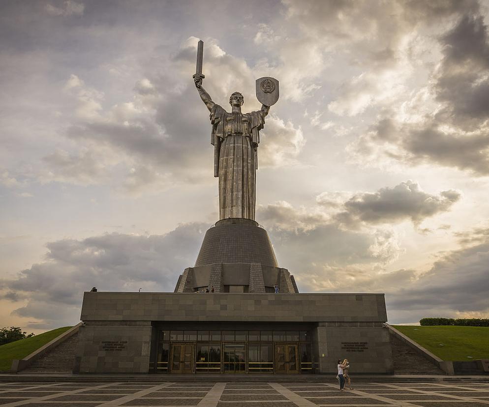 pomnik Matki Ojczyzny, Kijów, Muzuem Wiekliej Wojny Ojczyźnianej, sowiet