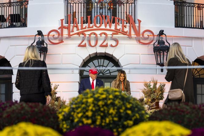 Tłumy na zabawie w Białym Domu. Tak Trump świętował Halloween EPA/JIM LO SCALZO