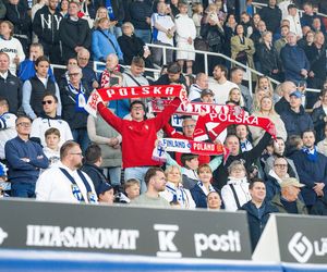 Kibice na meczu Finlandia - Polska: Wielkie racowisko