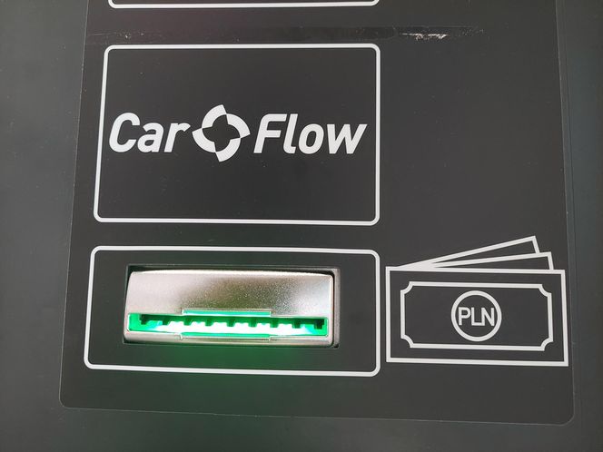 Szpital "papieski" ma nowy system parkingowy