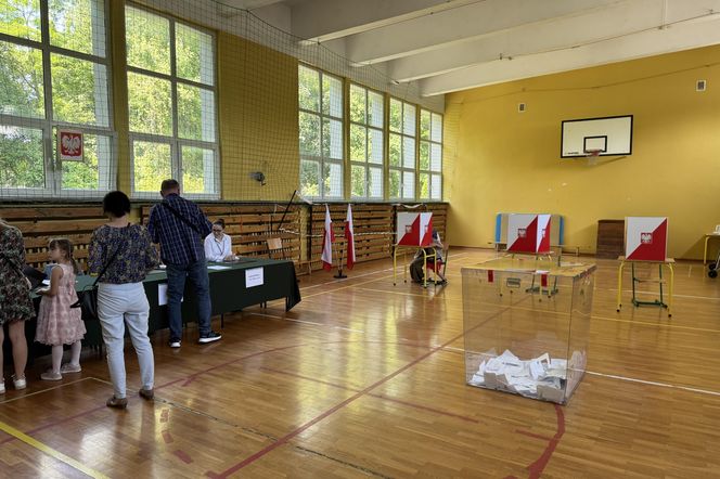 Najwyższa frekwencja w woj. mazowieckim i Warszawie. Konferencja PKW 