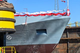 Przyszły ORP Rybitwa. Ochrzczono i zwodowano nowoczesny niszczyciel min 