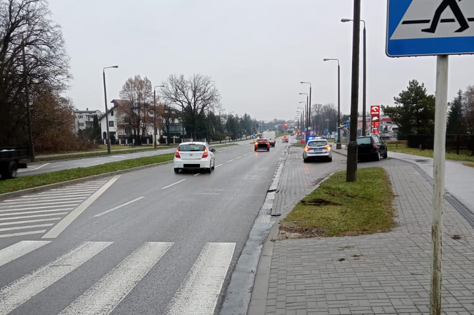 Na przejściu dla pieszych potrącił 16-latkę. Dziewczyna trafiła do szpitala