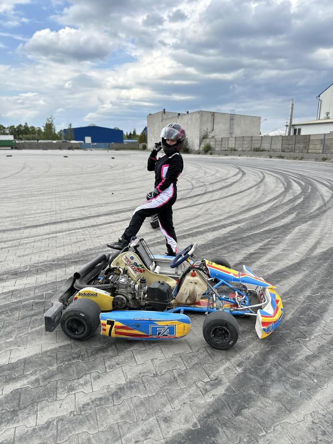 Izabela Zalech uwielbia drifting i gokarty. Będzie nową gwiazdą motorsportu?