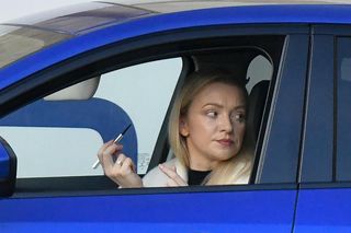 Basia Kurdej-Szatan w aucie robi się na bóstwo