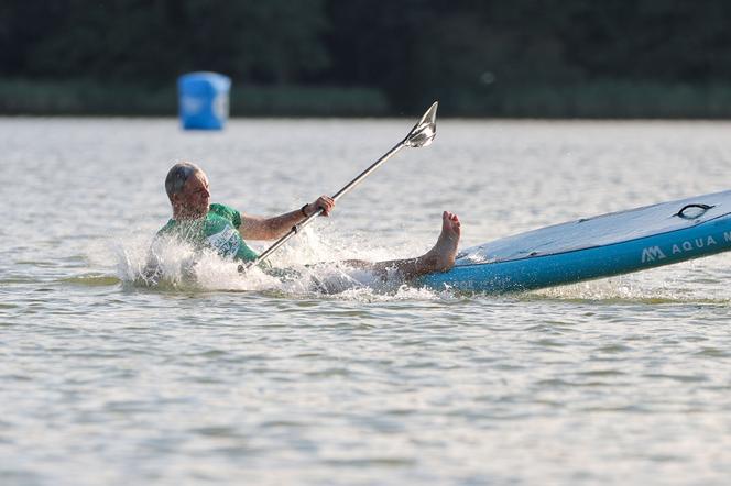 Poseł Poncyljusz szaleje w Olsztynie na SUPie