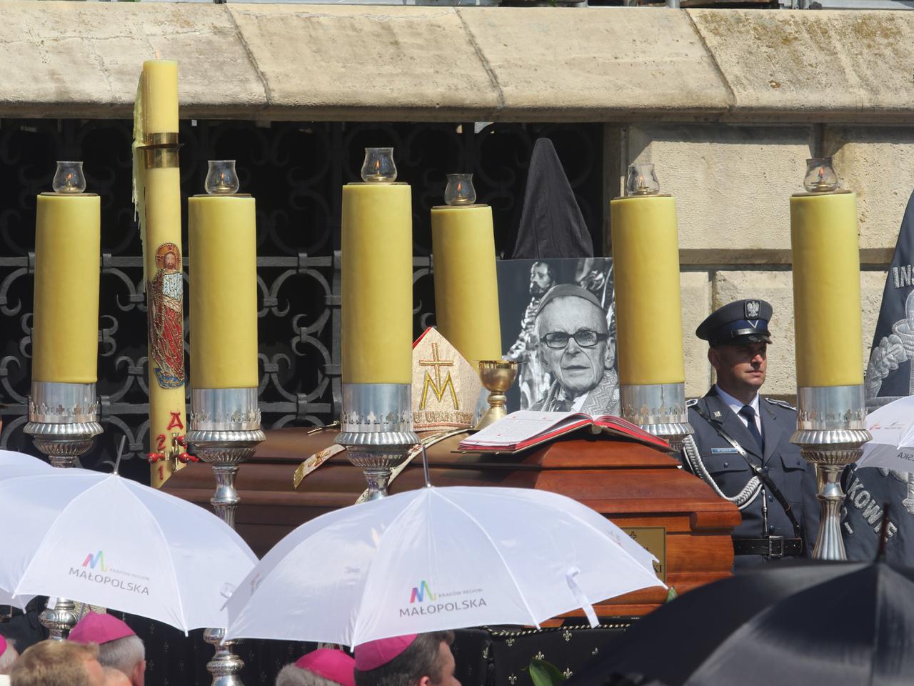 UROCZYSTOŚCI POGRZEBOWE KARDYNAŁA FRANCISZKA MACHARSKIEGO