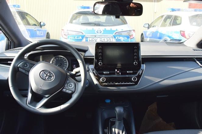 Hybrydowe Toyoty - nowe radiowozy w Rzeszowie