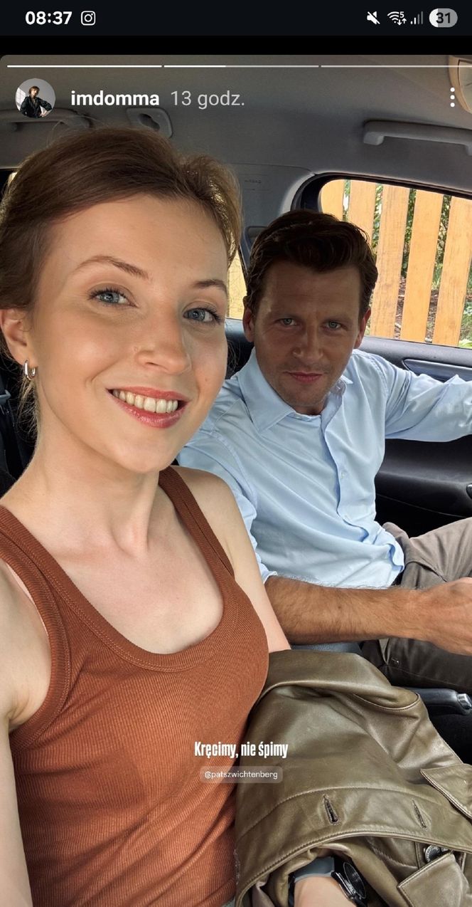 M jak miłość nowy sezon. Natalka (Dominika Suchecka), Adam Karski (Patryk Szwichtenberg) na planie