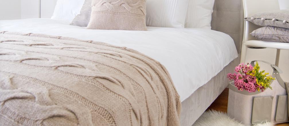 Jasna sypialnia (źródło: www.designersko.pl)