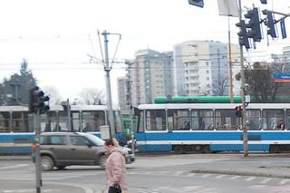 Remont torowiska na pętli tramwajowej we Wrocławiu. Trasy zmieniają trzy tramwaje