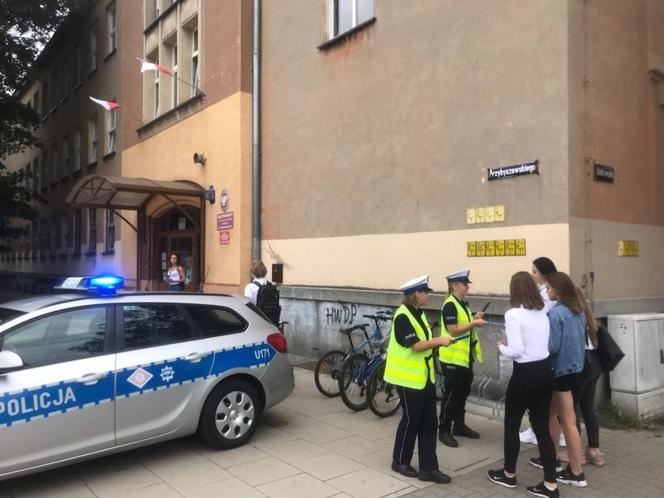 Poznańscy policjanci patrolują okolice szkół