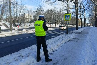 Akcja Bezpieczny pieszy. Policja w Toruniu promuje bezpieczeństwo na przejściach