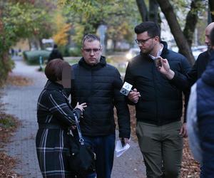 Przemysław Czarnecki opuszcza izbę wytrzeźwień