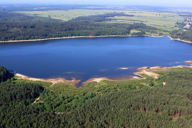 Jezioro Chańcza w Świętokrzyskiem zaprasza w czasie wakacjiw