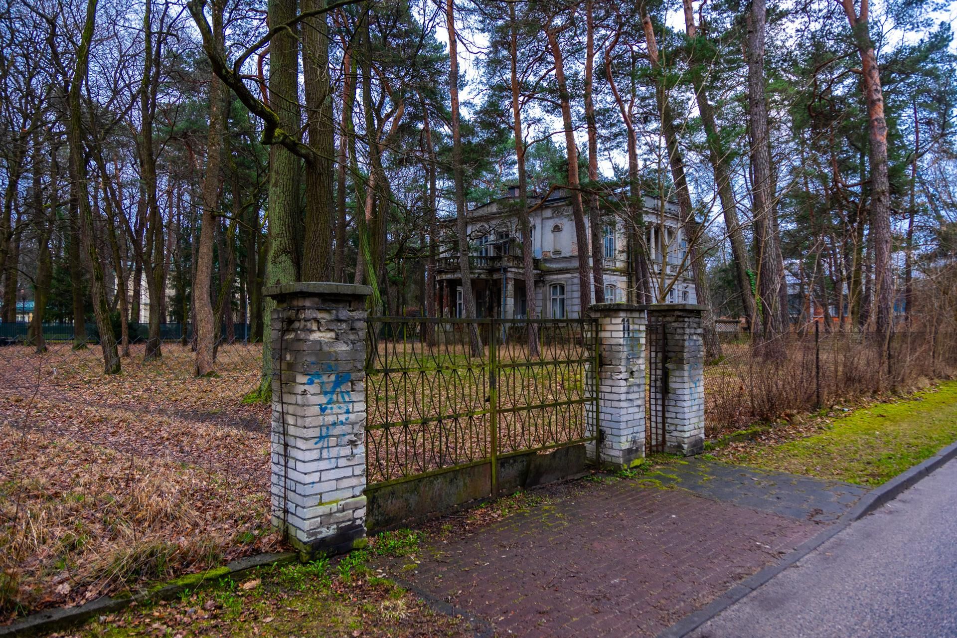 Willa Helena, ul. Żeromskiego 11, Konstancin-Jeziorna