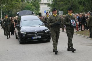 Tu pochowali gen. Waldemara Skrzypczaka 