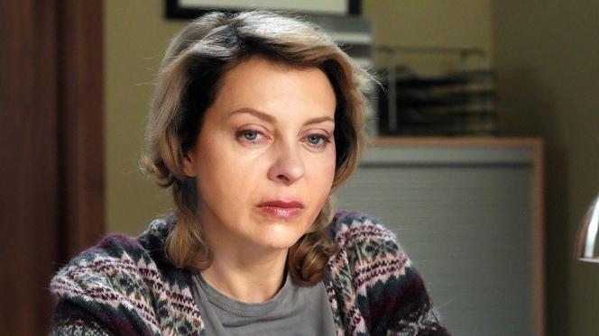 Barwy szczęścia odc. 2975.  Dorota Kujawiak (Karina Seweryn)